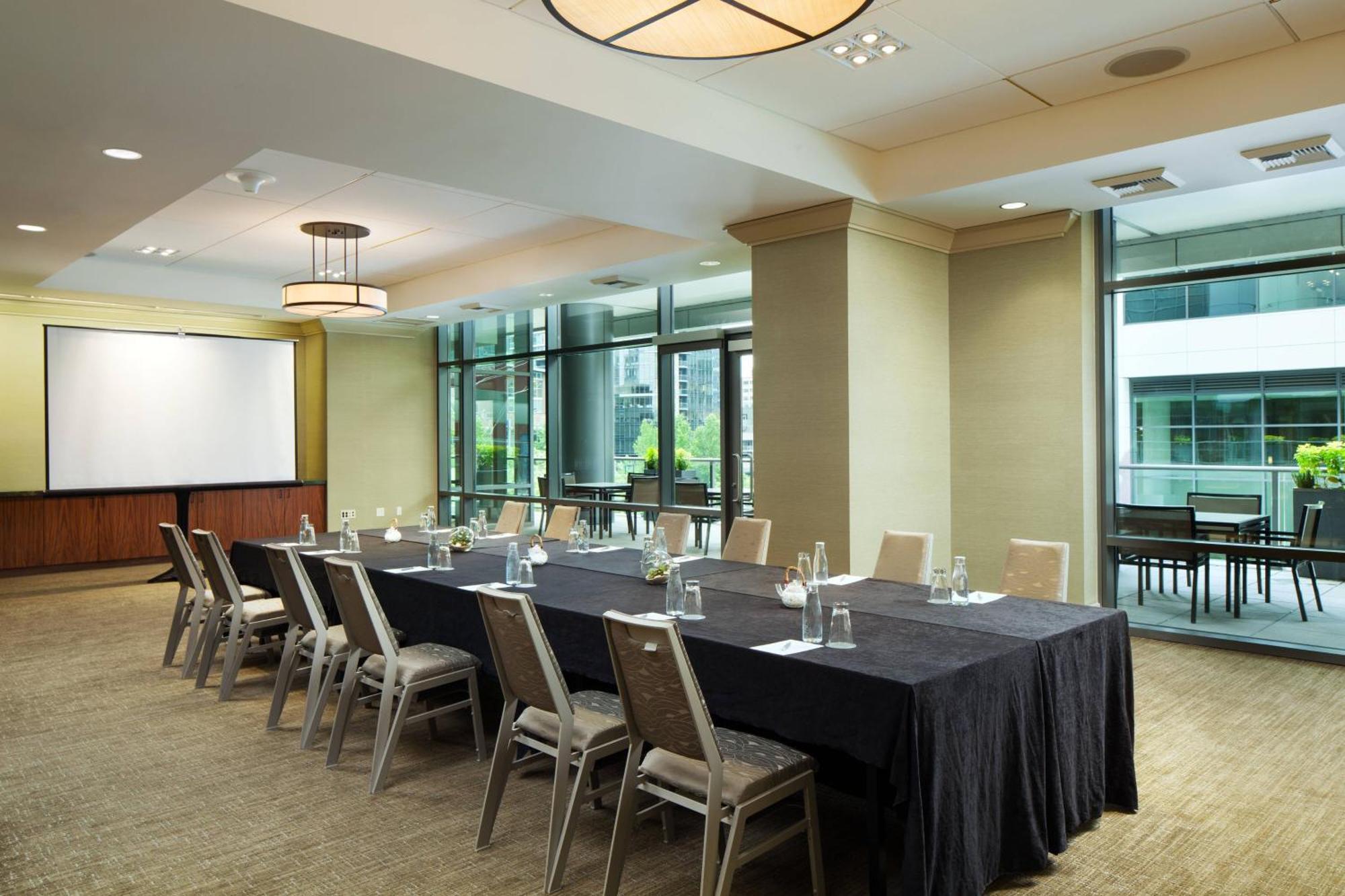 The Westin Bellevue Hotel Exterior photo
